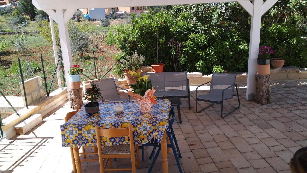 Villa Aurora Santa Maria al Bagno Luaran gambar