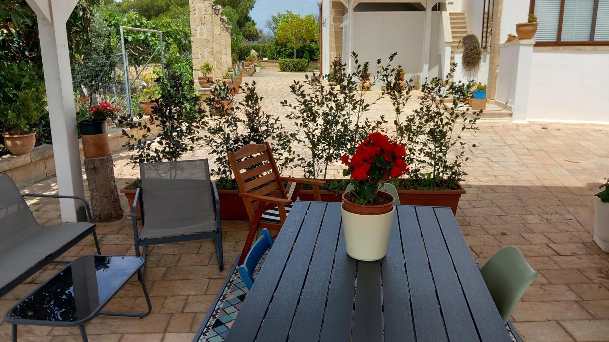 Villa Aurora Santa Maria al Bagno Luaran gambar